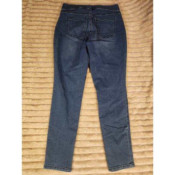 Nine West Heidi Pull-On Crop Pants Size 8‎ - Picture 2 of 4